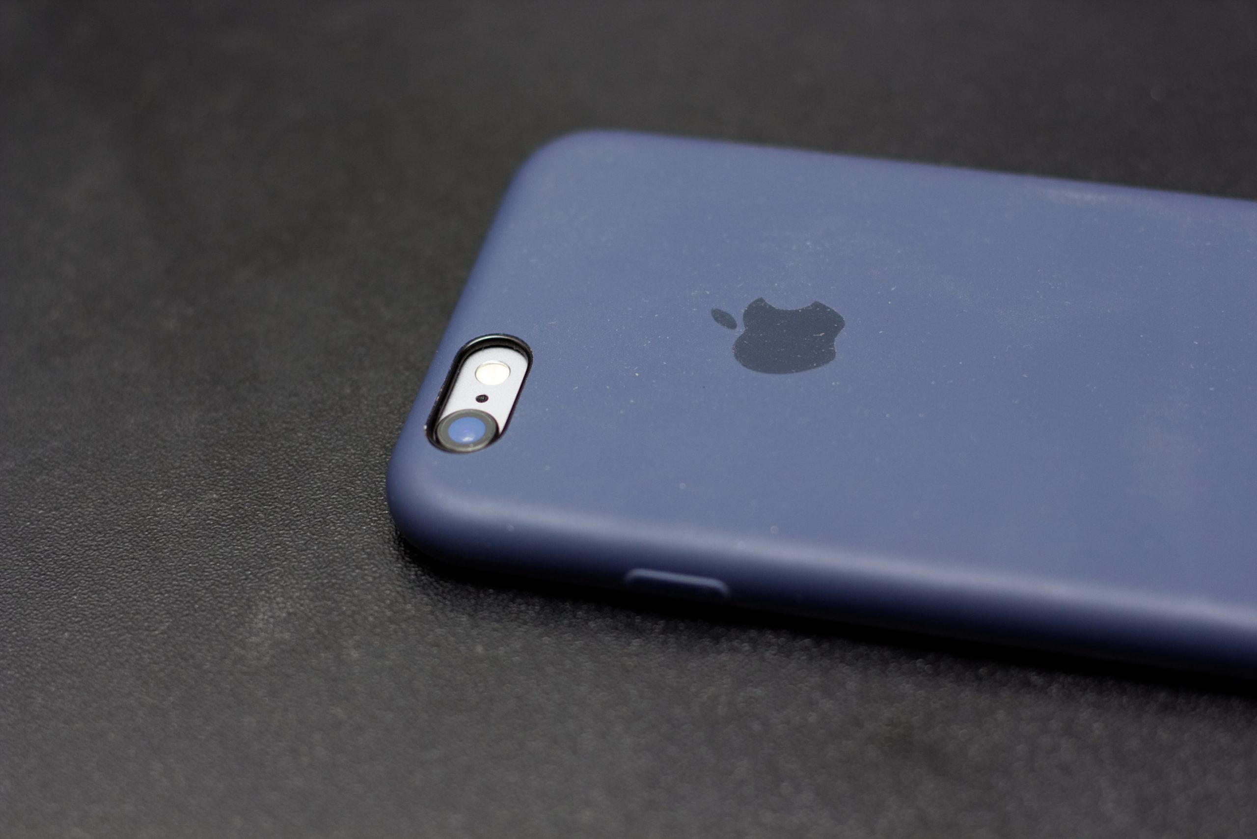 Should you use a case on your iPhone? Mactrovert